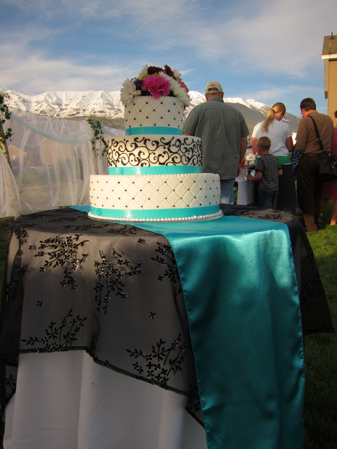 Wedding - The Cake is Not a Lie